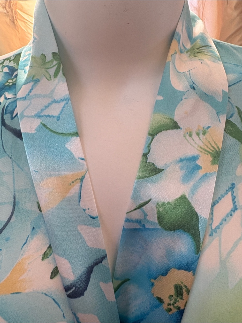 Women’s Robe - Picture 4 of 4